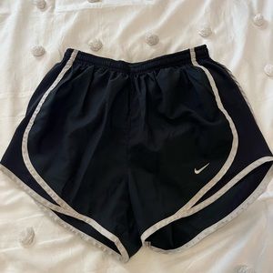 Nike shorts size small
